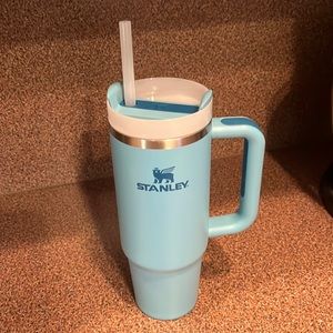 Stanley 30oz light blue